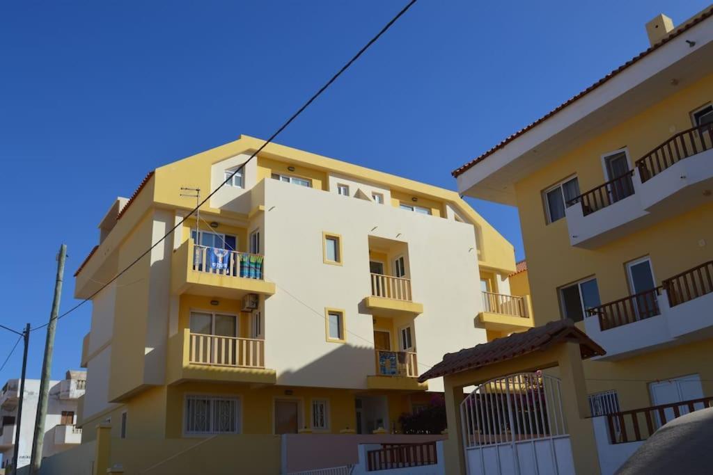 Tres Caravelas Studio Flats Santa Maria Exterior foto